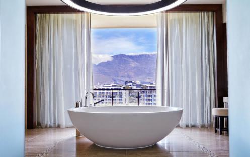 One and Only Cape Town - Table Mountain Bathroom